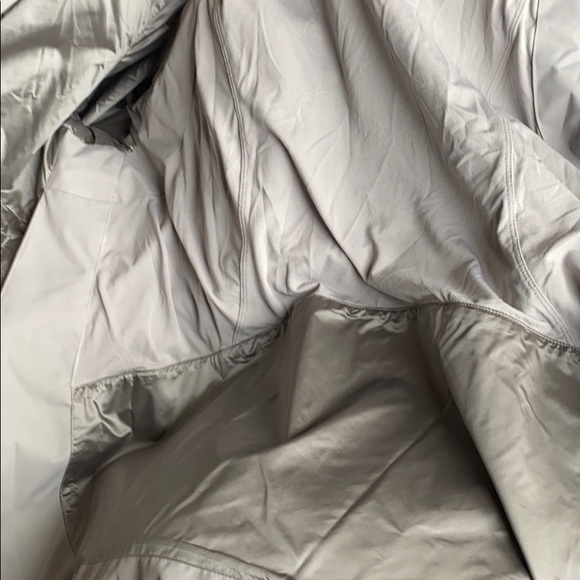 Lululemon Everyday Getaway Jacket - Picture 7 of 10